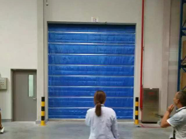 电动无极布防火卷帘门