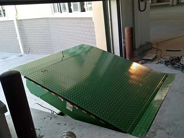 电动升降卸货平台